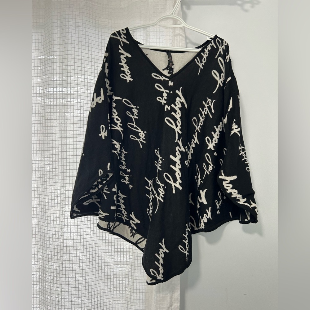 Melissa McCarthy Throw over